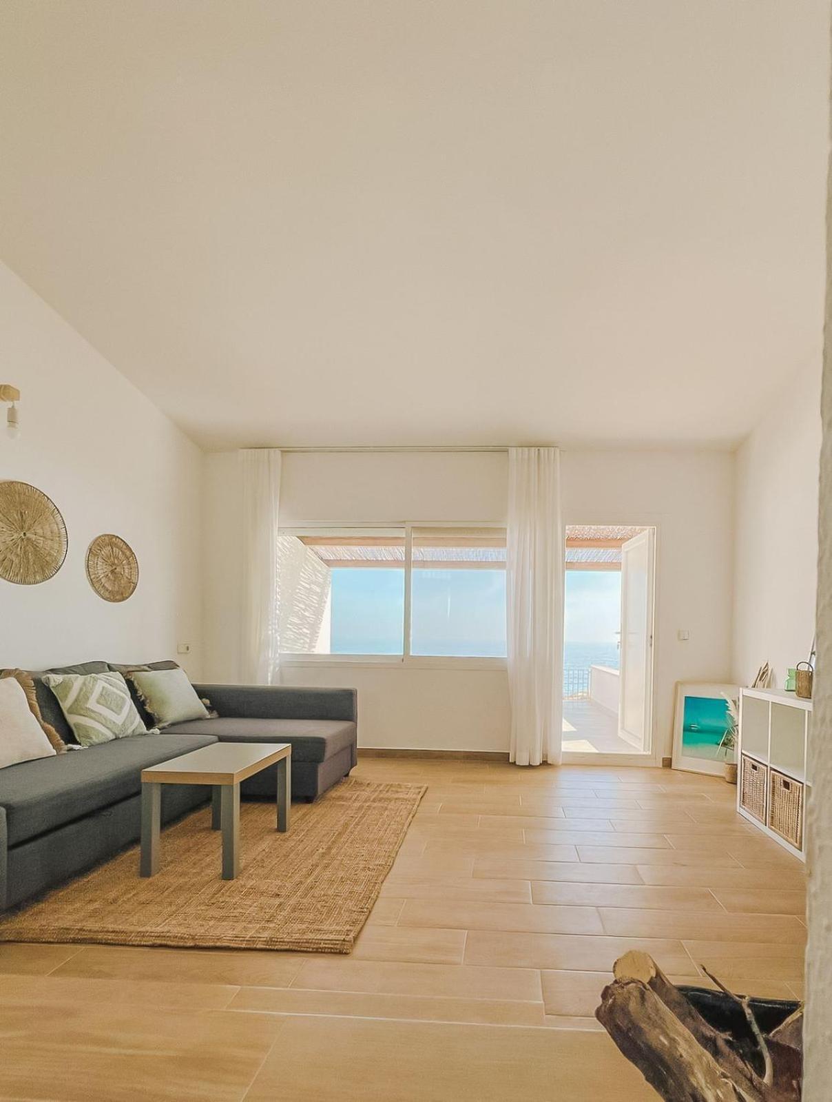 Apartamentos Sol Naixent 拉梅特拉·德·玛尔 外观 照片