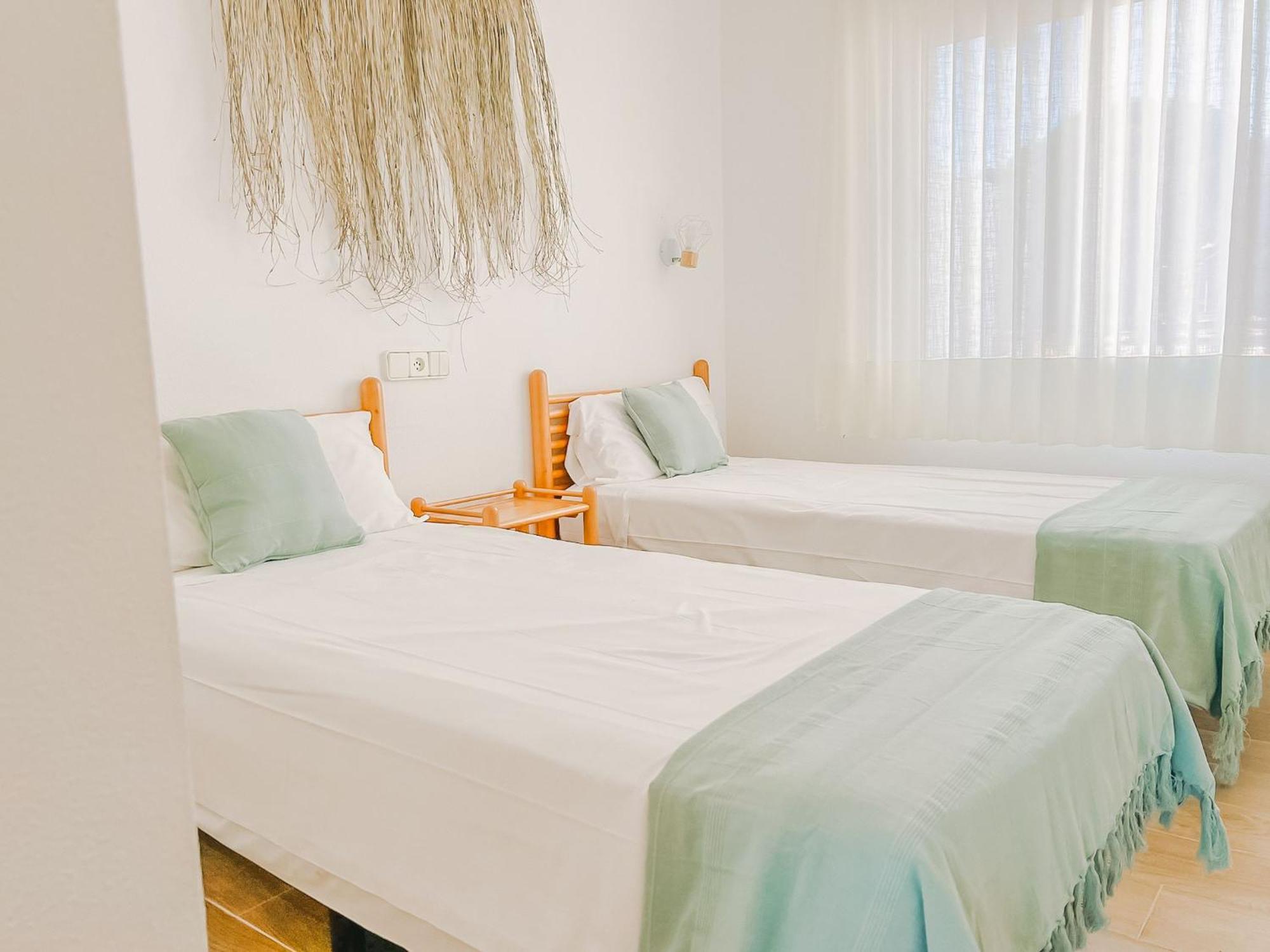 Apartamentos Sol Naixent 拉梅特拉·德·玛尔 外观 照片